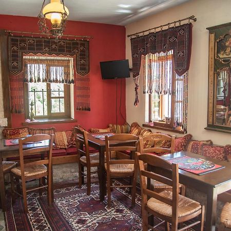 Petradi 1873 Hotel Kalarrites Luaran gambar